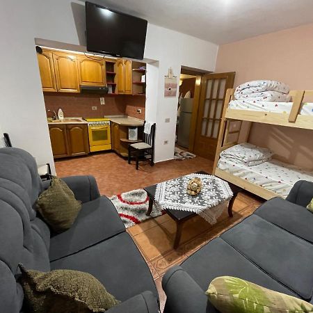 Main Square Tirana Apartment Eksteriør billede