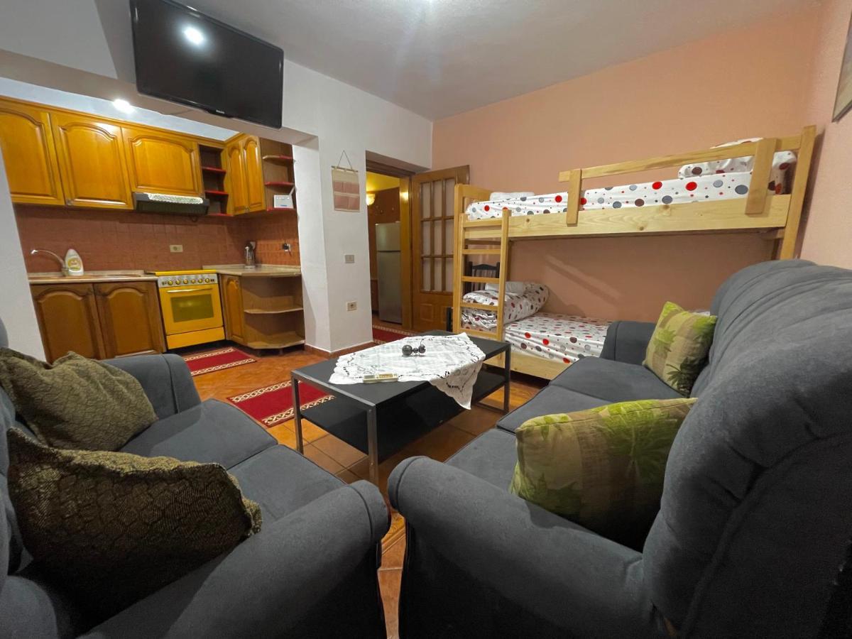 Main Square Tirana Apartment Eksteriør billede